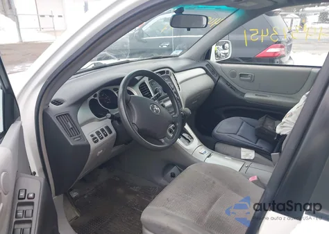 2005 Toyota Highlander V6 из США, поврежденный, VIN JTEEP21A950130995